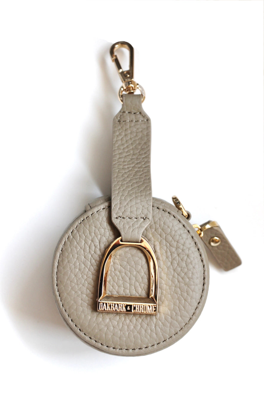 Stirrup Accessory Keeper
